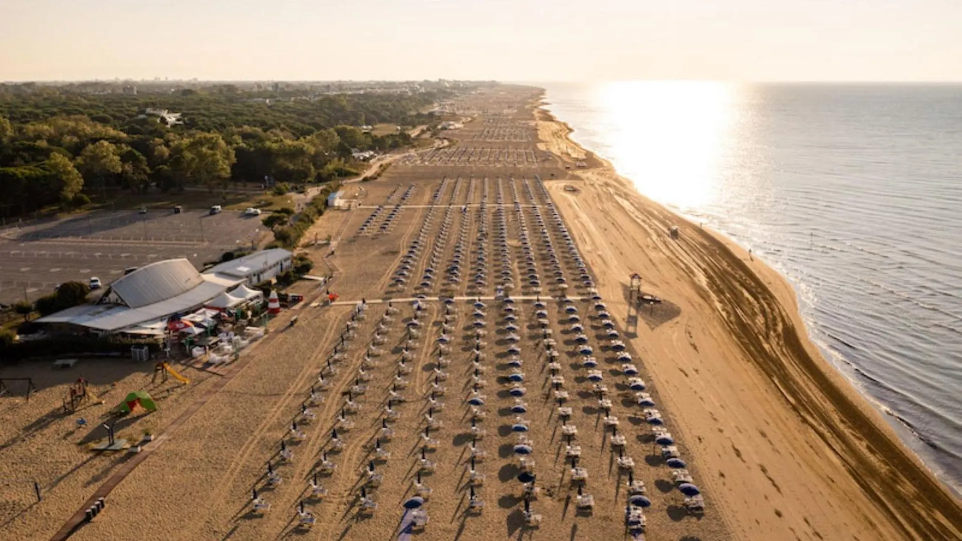 Apartamento Beachside Flat With Large Balcony - Beahost Bibione Itália