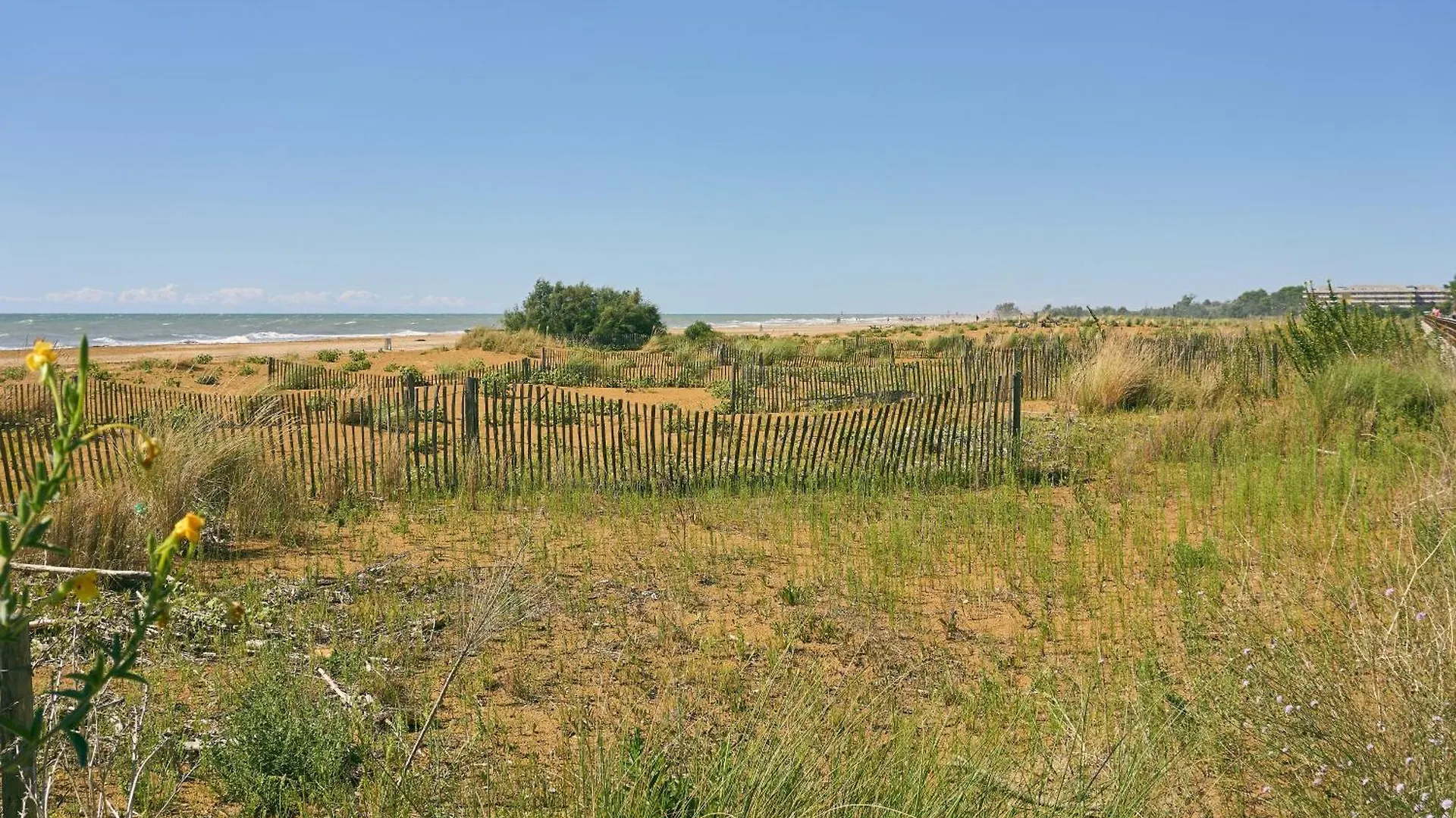Beachside Flat With Large Balcony - Beahost Bibione Apartamento